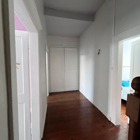 Grande Maison Avec 5 Nyaraló
