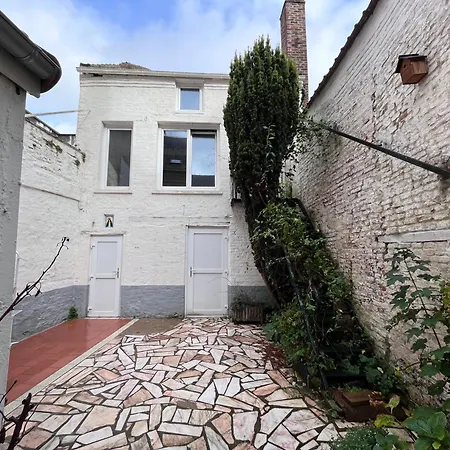 Grande Maison Avec 5 Nyaraló