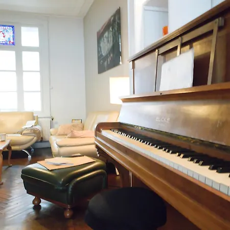 Grande Maison Avec 5 Nyaraló